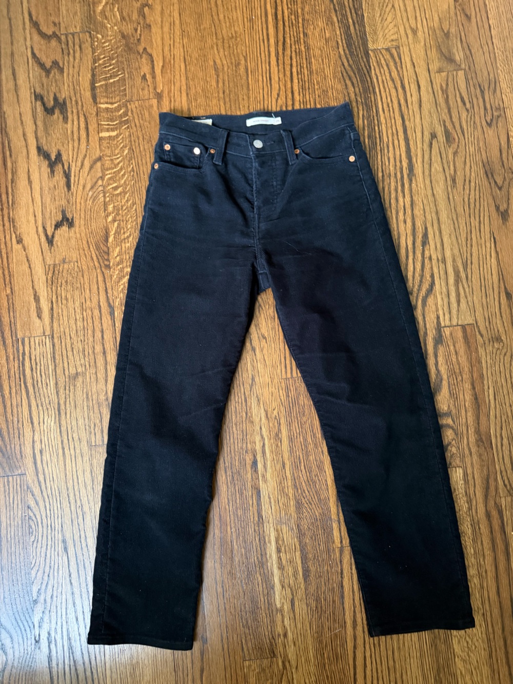 Levi’s Wedgie Straight Corduroys